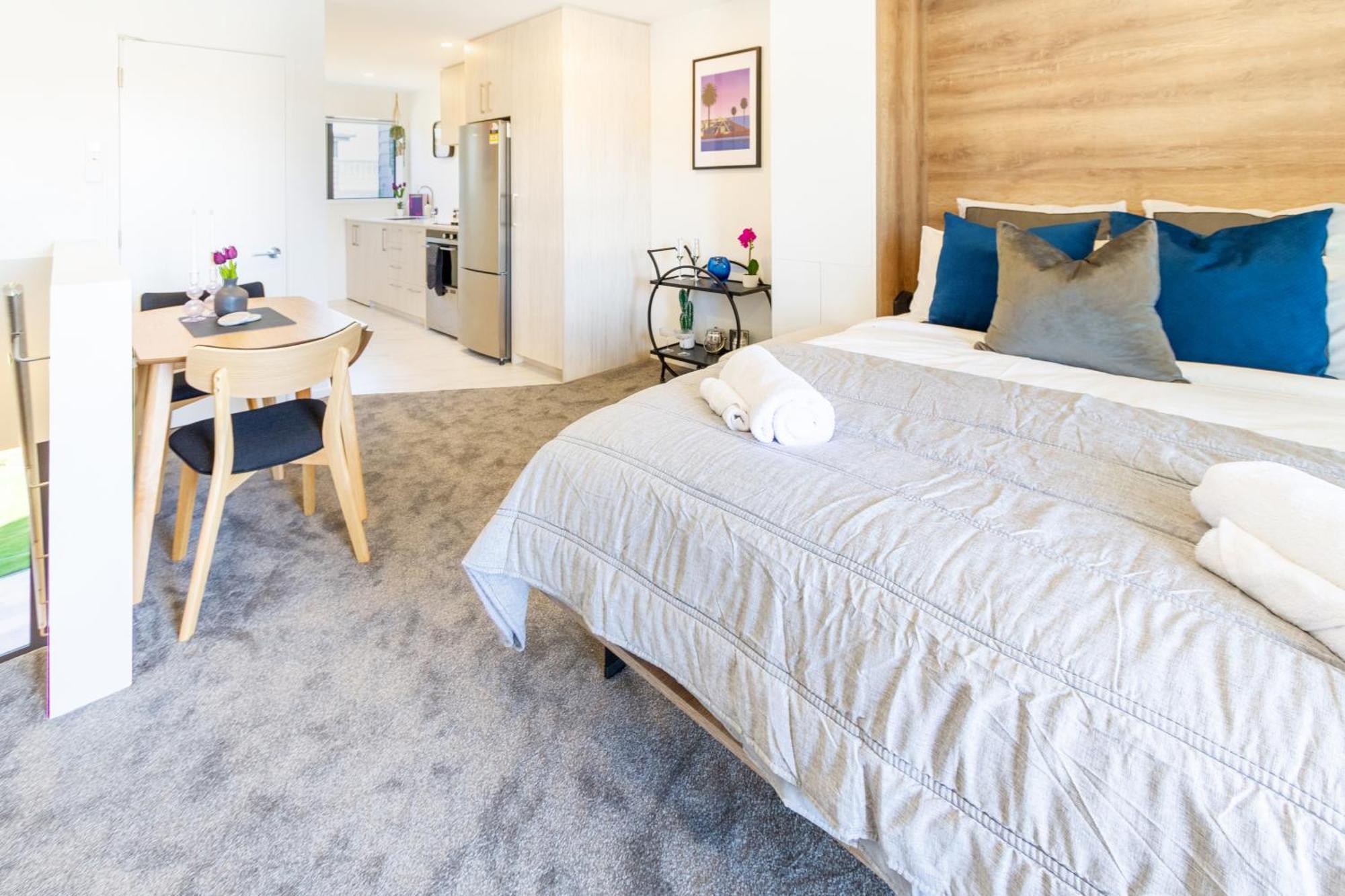Central City Charm: Pet-Friendly Studio Christchurch Kültér fotó